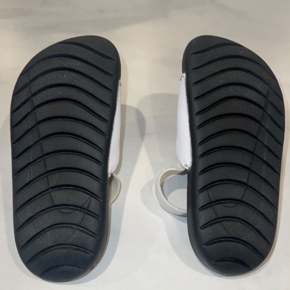 Nike Toddler Flip Flops/Sandals/Shoes/9c/8c - Picture 5 of 9